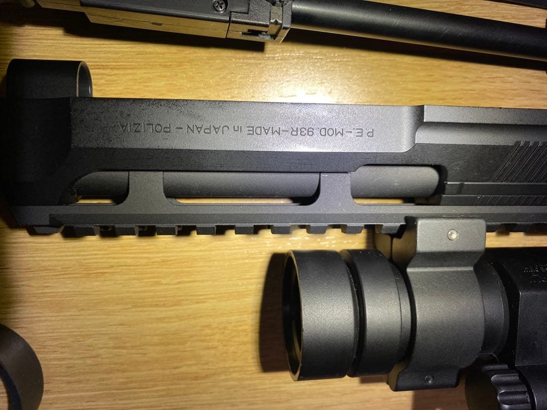 東京マルイ電動エアガンM93R