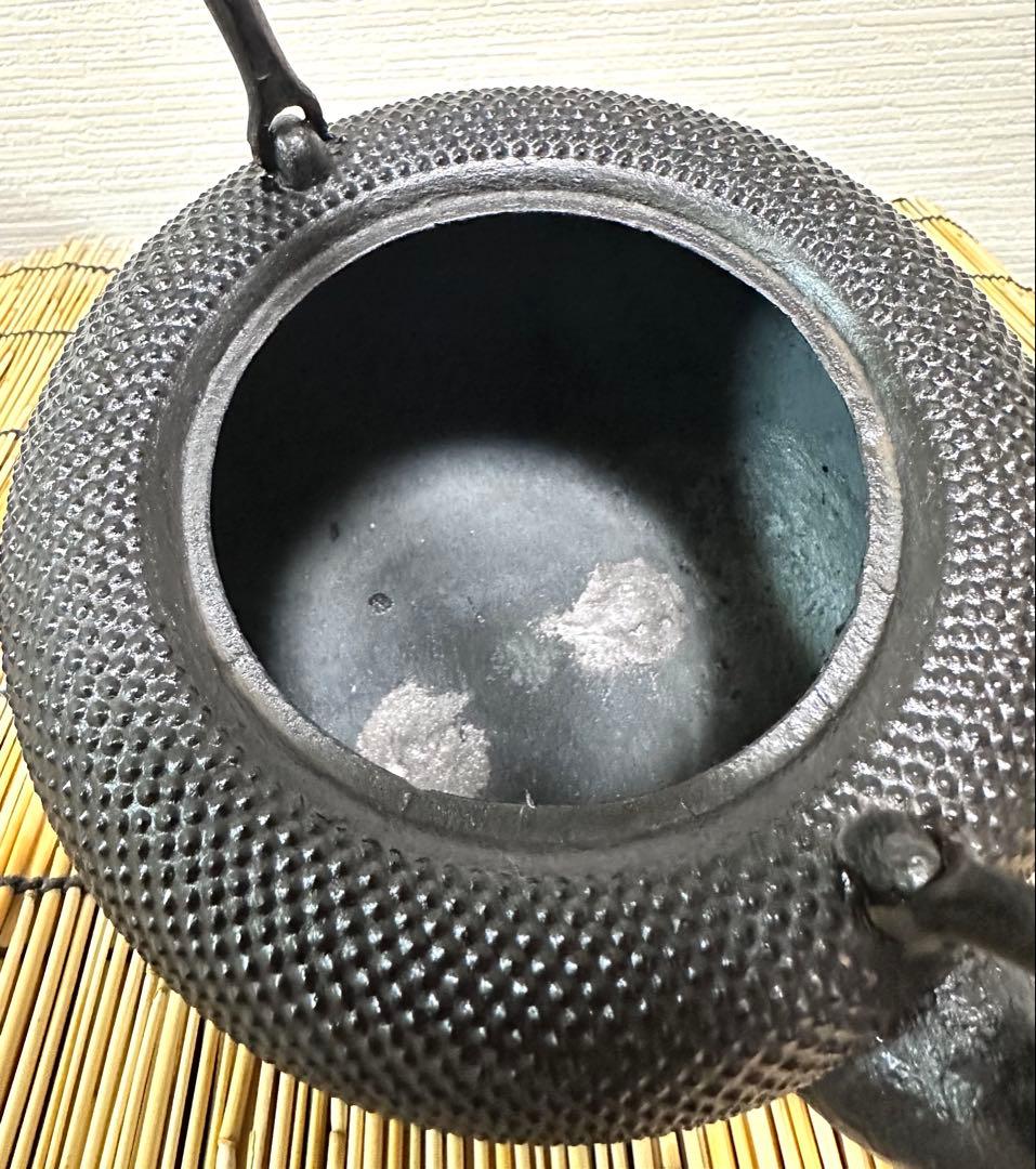 未使用品　南部照光堂造　１５型アラレ　南部鉄瓶　南部鉄器　鉄瓶　調理器具