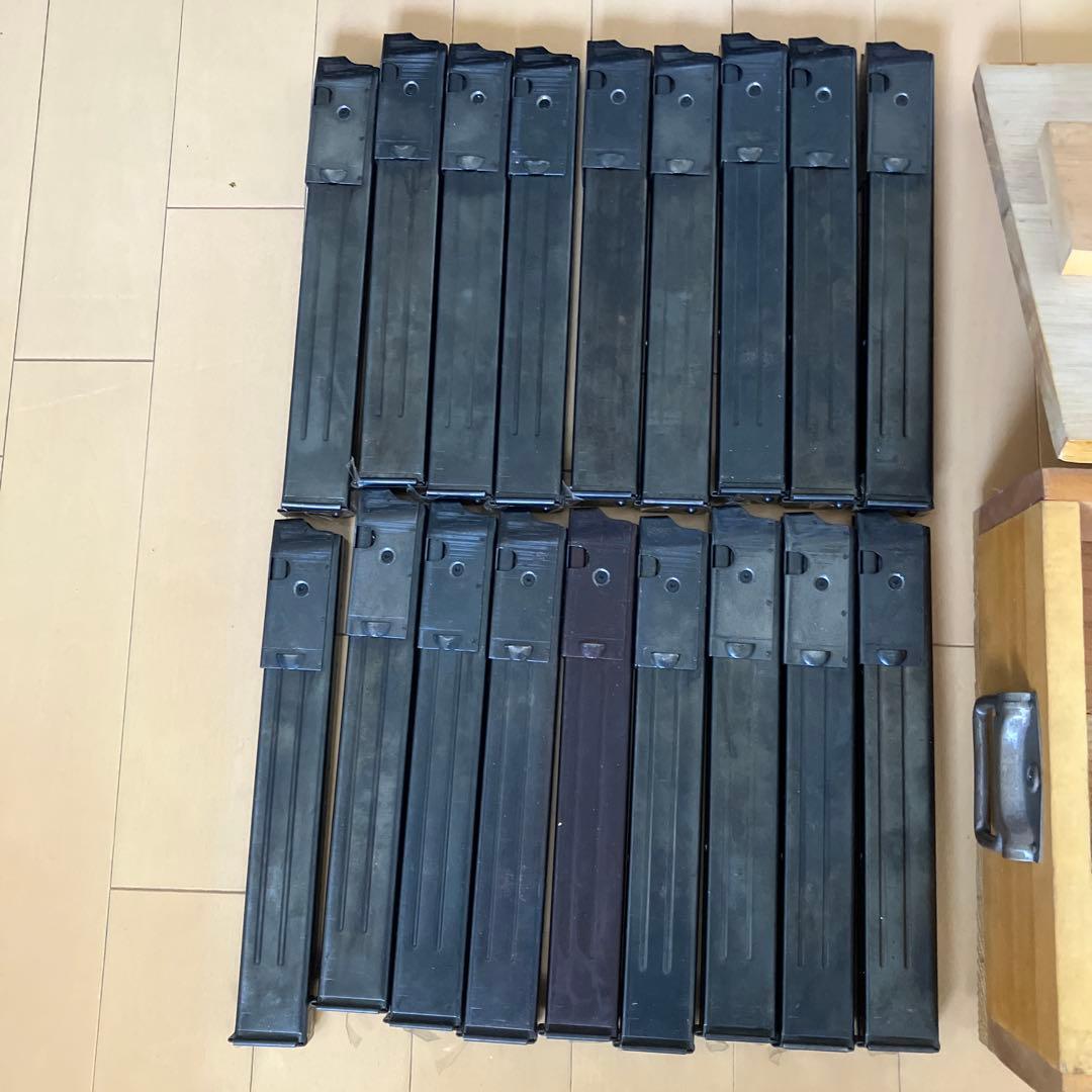 ドイツ軍 MP38 u 40 予備マガジンケース ダミーマガジン18本入り