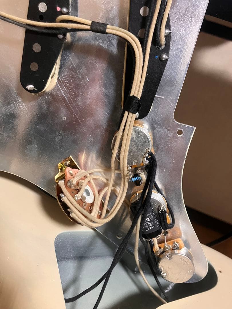 MOMOSE MST2-STD/NJ モモセ ストラトキャスター　3.2キロ